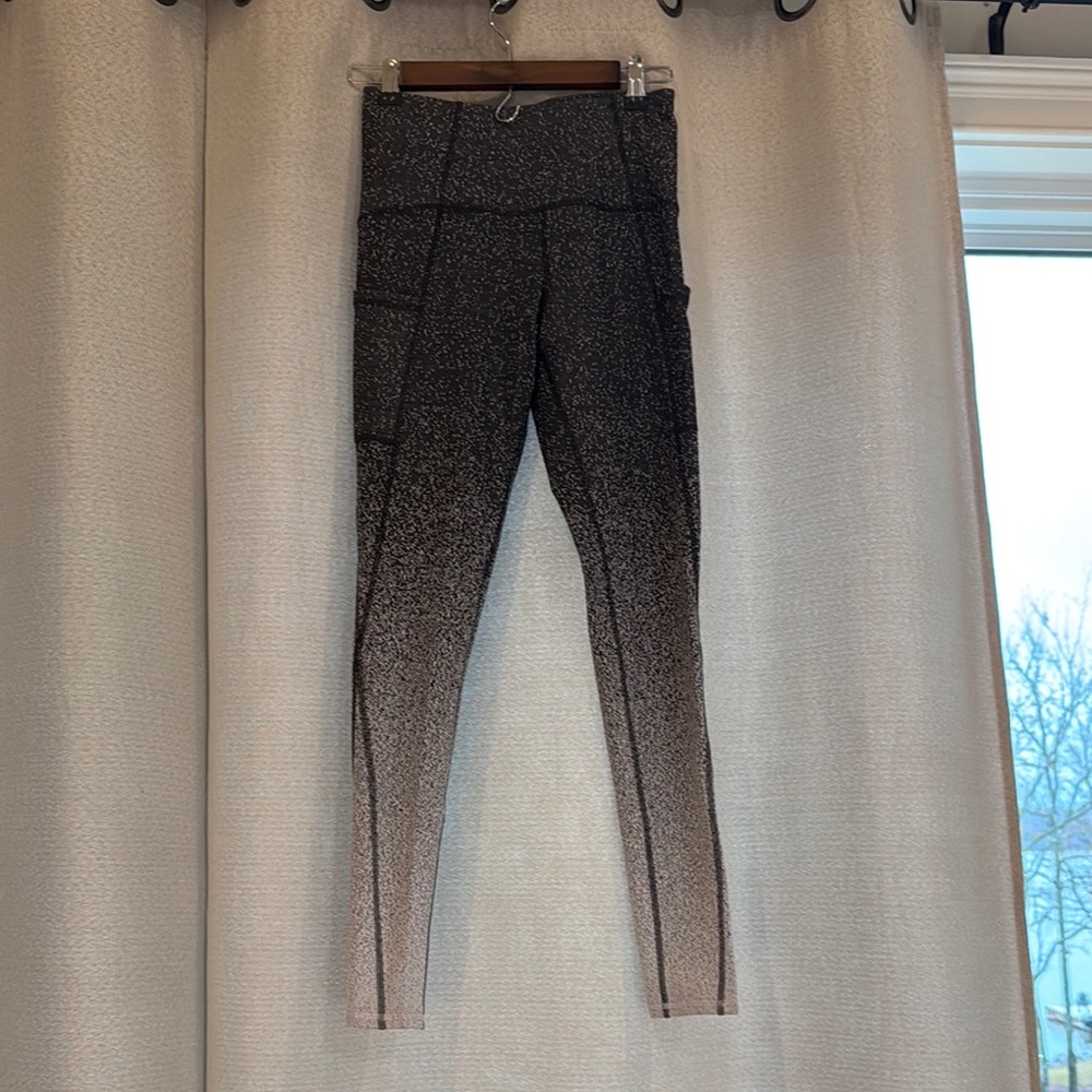 Black and White Gradient Leggings